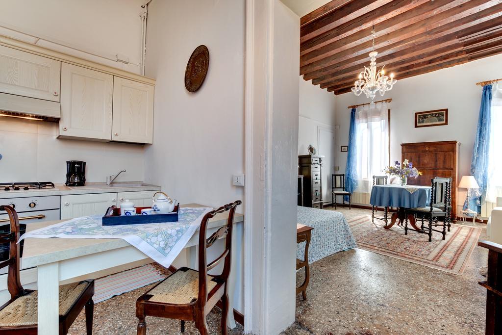 Ca' Badoer West Studio Venice Luaran gambar