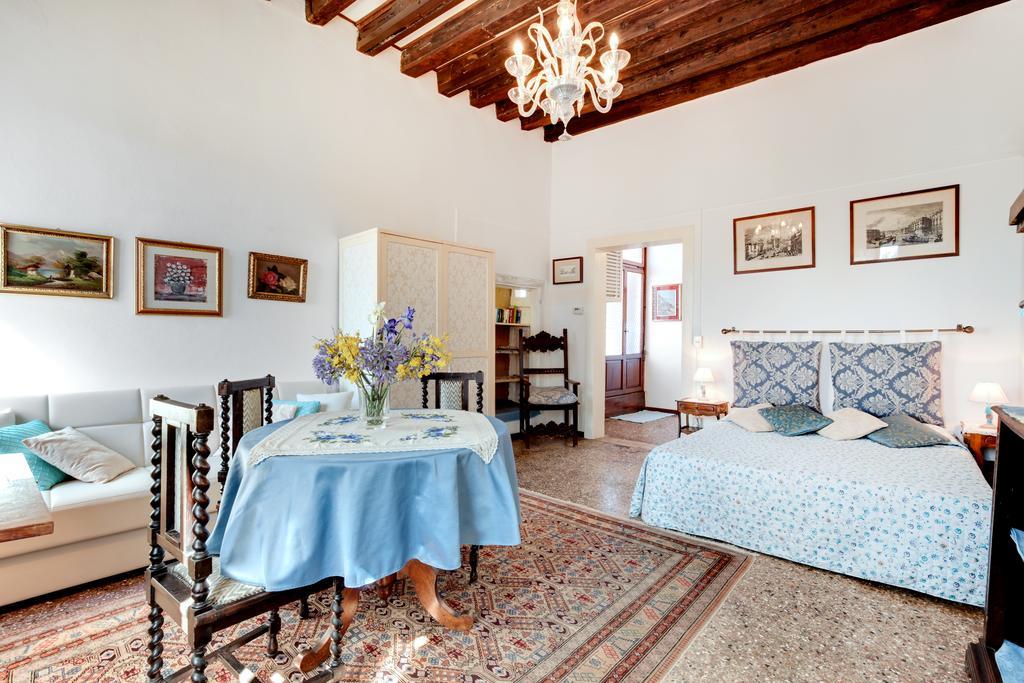 Ca' Badoer West Studio Venice Luaran gambar